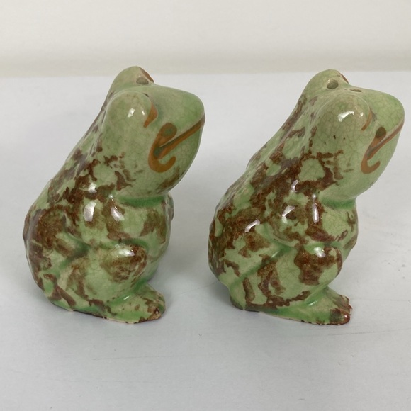 Vintage Ceramic Winking Frog Salt & Pepper Shakers Green Brown - Picture 2 of 7
